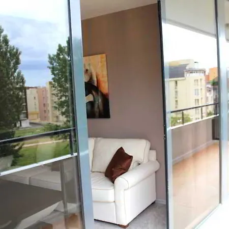 Boomerang - Sunny Slăntjev Brjag