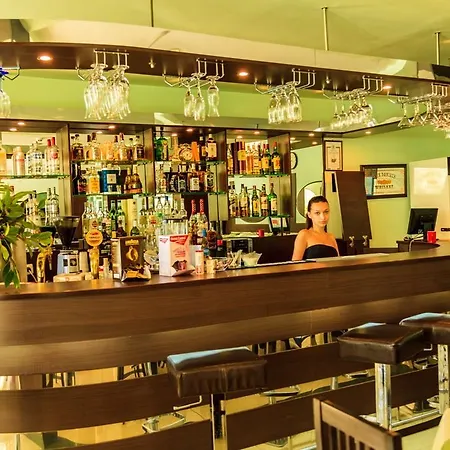 Hotell Boomerang - Sunny 3*