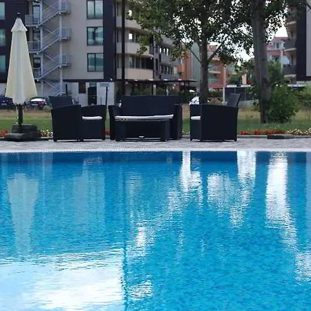 Boomerang - Sunny Hotel