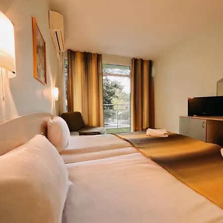 فندق Boomerang - Sunny 3*