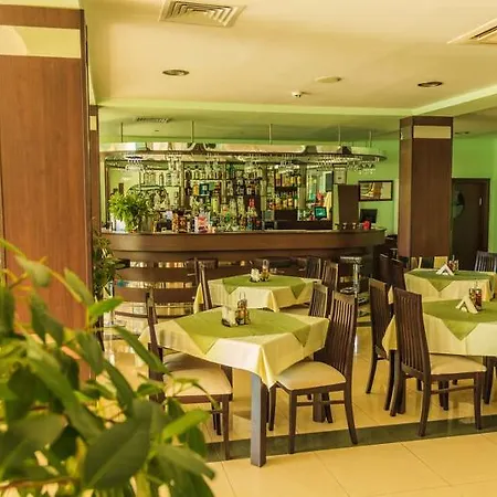 Boomerang - Sunny 3* ساني بيتش