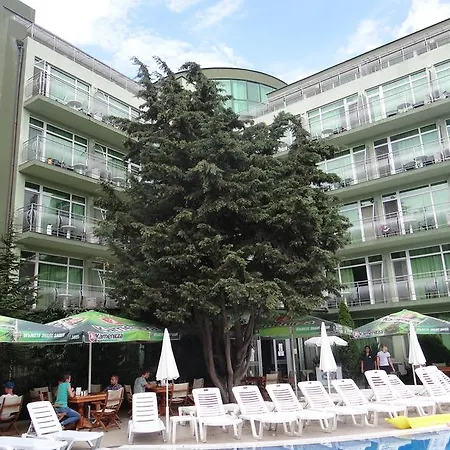 Отель Boomerang - Sunny 3*