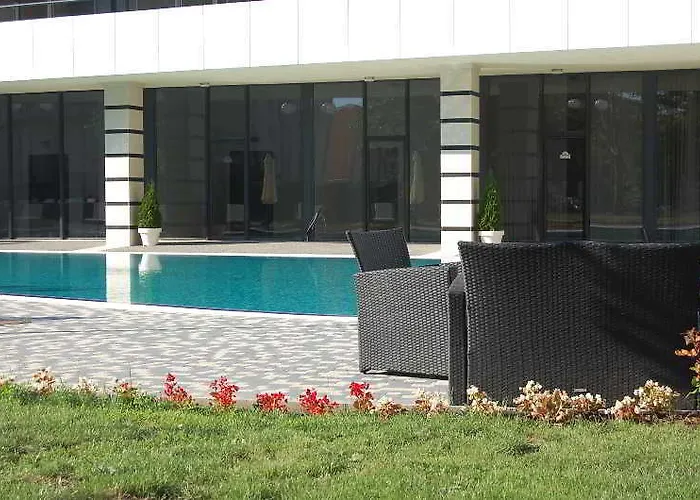 Готель Boomerang - Sunny