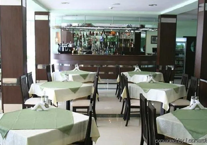 Boomerang - Sunny Готель 3*