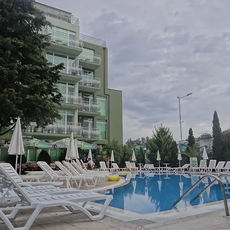 Boomerang - Sunny Hotel 3*