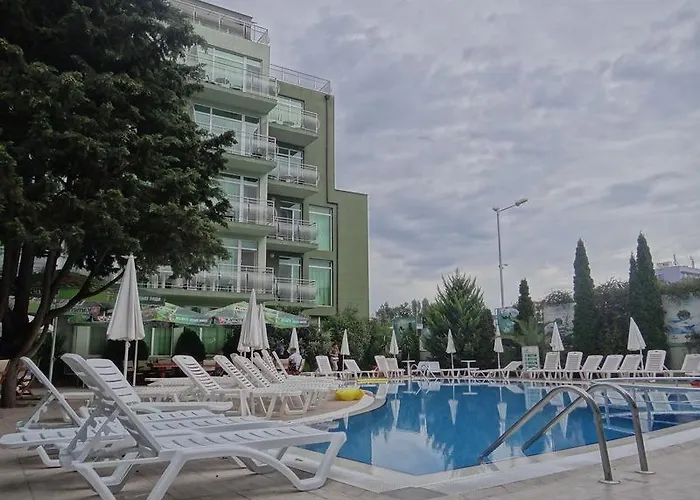 Boomerang - Sunny Hotel 3*